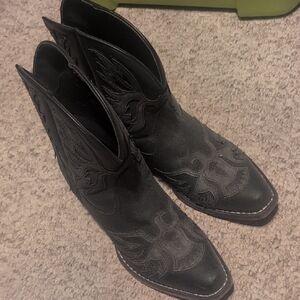 Black Western Women's Boots